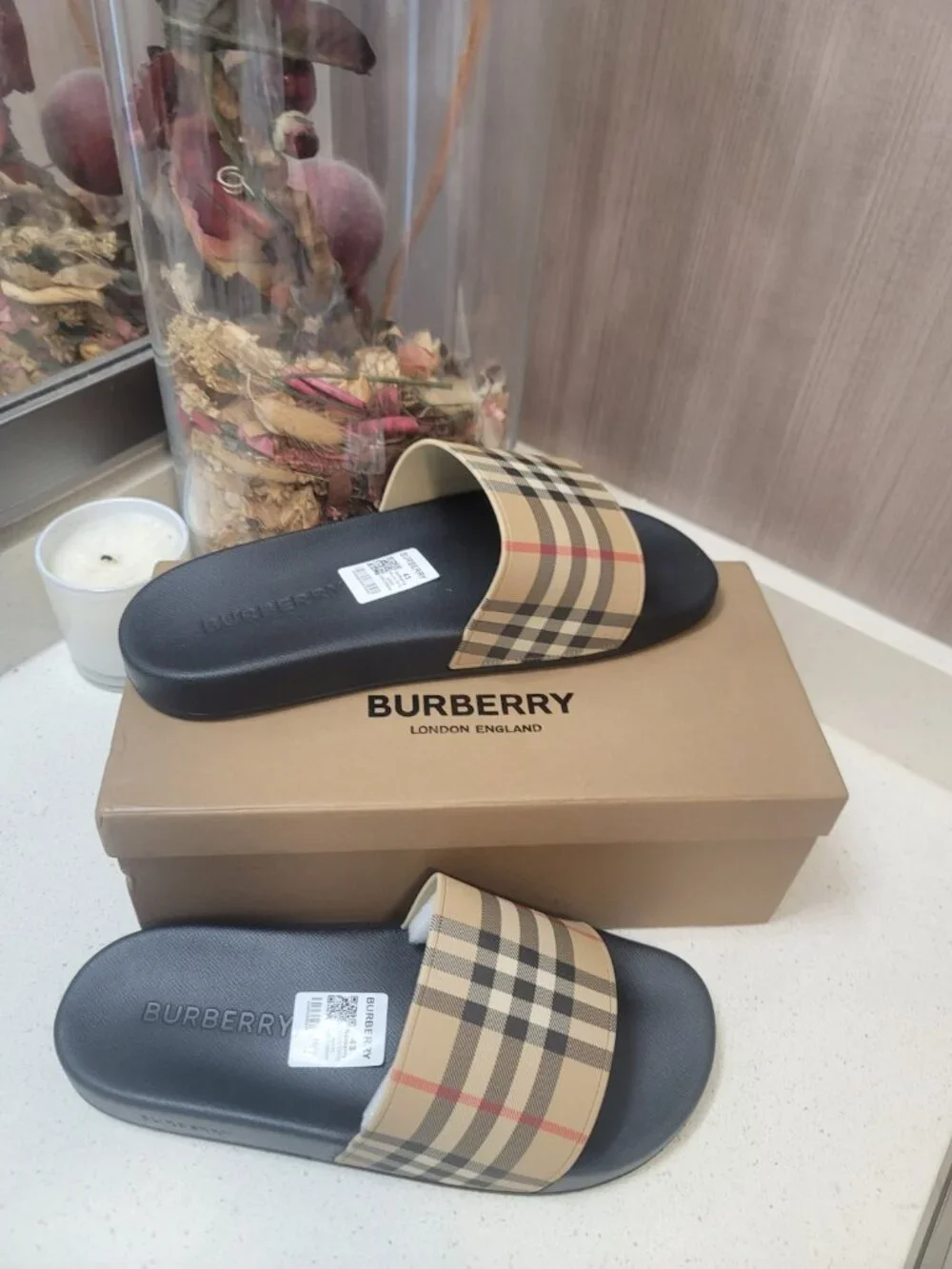 Burberry Check Logo Slide Sandals EU Sz 43 Black/Beige Leather Slip-On New NIB